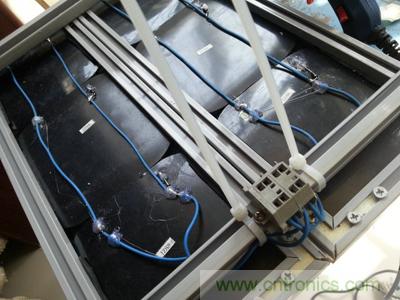 手工打造太陽能充電照明系統:點亮LED給手機充電