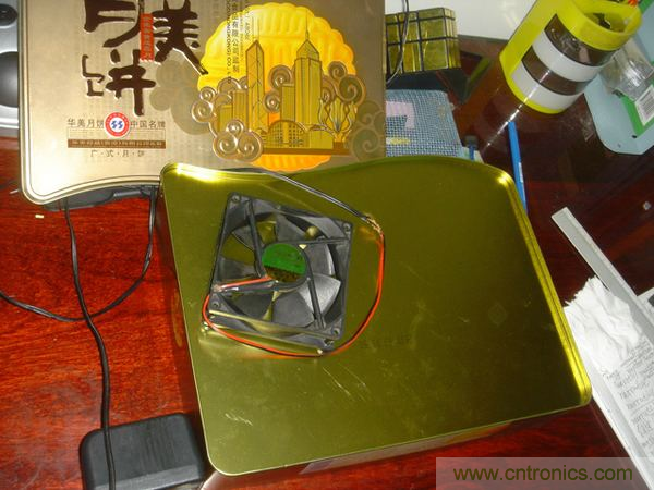 月餅盒DIY:自制筆記本散熱風扇