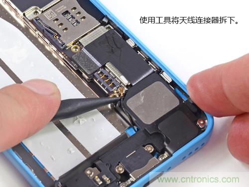 內部能否出“彩”?“五彩機身”iPhone 5C拆解揭秘