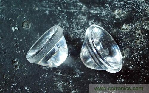 DIY小手電:純手工刻板改造5號電池小手電