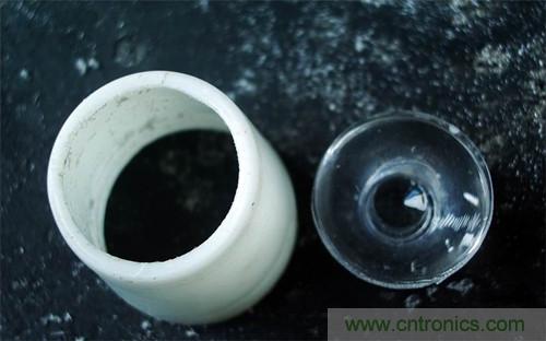 DIY小手電:純手工刻板改造5號電池小手電