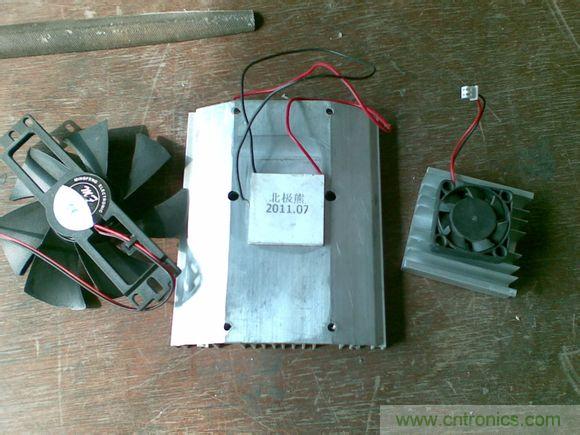 牛人DIY:百元自制車載冰箱