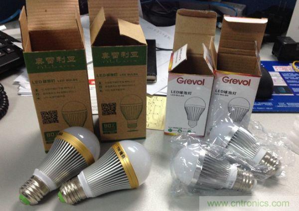 拆解對(duì)比:4元 VS 30+元LED照明燈