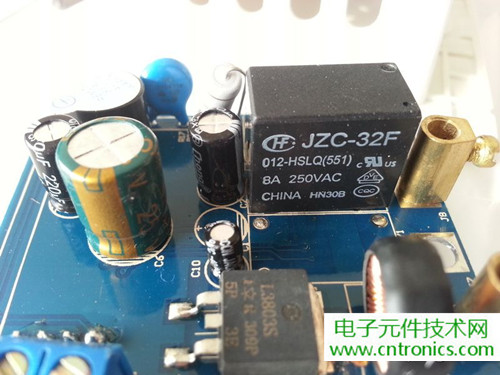 一款觸控開關拆解，做工不錯