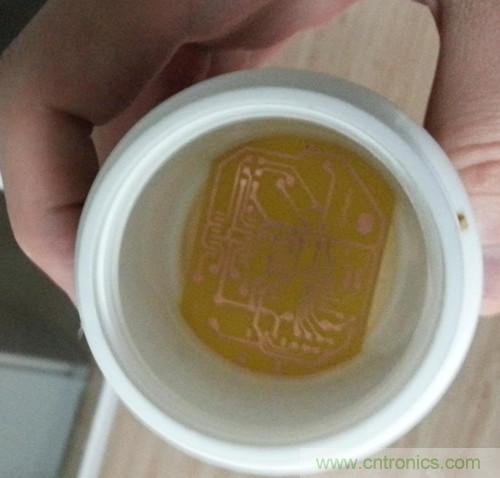 不足10元！低成本DIY便攜USB音箱