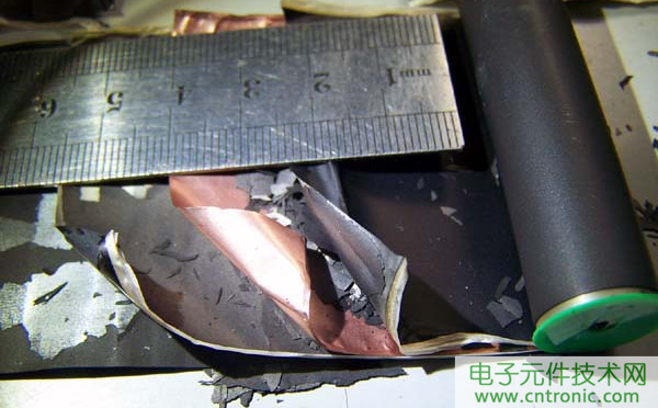 筆記本電池拆解，探秘電池內(nèi)部結(jié)構(gòu)