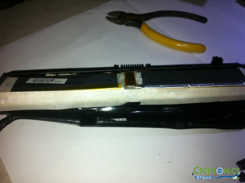 不一樣的DELL筆記本電池拆解小竅門!