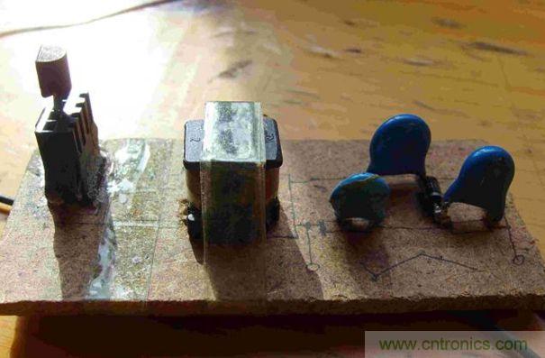 DIY單管自激,領略高壓電火花風采