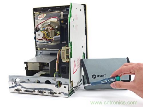 拆!古董級Macintosh 128K電腦