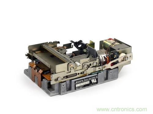 拆!古董級Macintosh 128K電腦