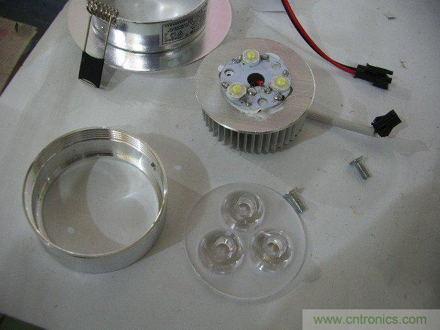 DIY：大雄家的路燈，帶你找回童年的記憶