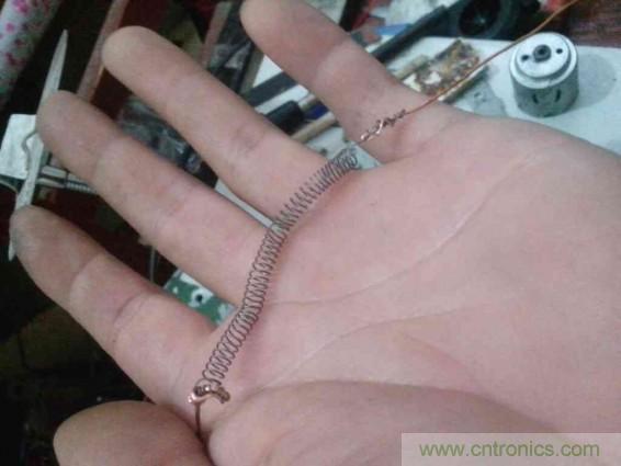 利用廢品制作熱風(fēng)槍！