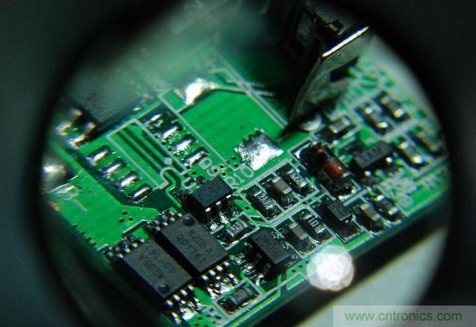 圖文并茂!移動電源升壓效率大檢測