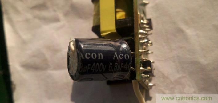 拆解狂魔:拆修4.7WLED驅動電源