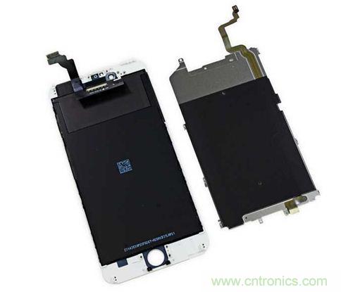 iPhone 6 Plus搭載的高清LED屏幕尺寸為5.5英寸，像素密度為401ppi，并采用了IPS（平面轉(zhuǎn)換）技術(shù)。（來源：iFixit）