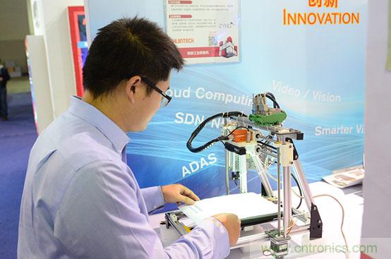 由十余款創(chuàng)客設(shè)計看FPGA如何在智能硬件界“大展拳腳”?