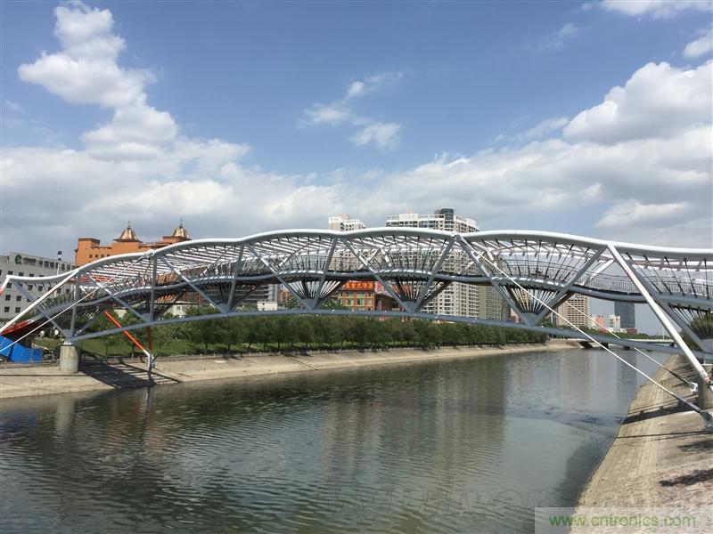 無邊框的 nubia Z9 ,一款既有驚喜,又有驚艷的智能手機