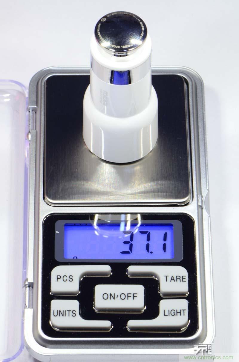 小米車載充電器拆解評(píng)測(cè)：49元能讓這枚“子彈”飛多遠(yuǎn)？