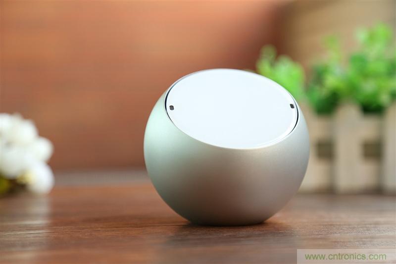 逼格滿滿的"空氣監測站" 墨跡空氣果1S評測