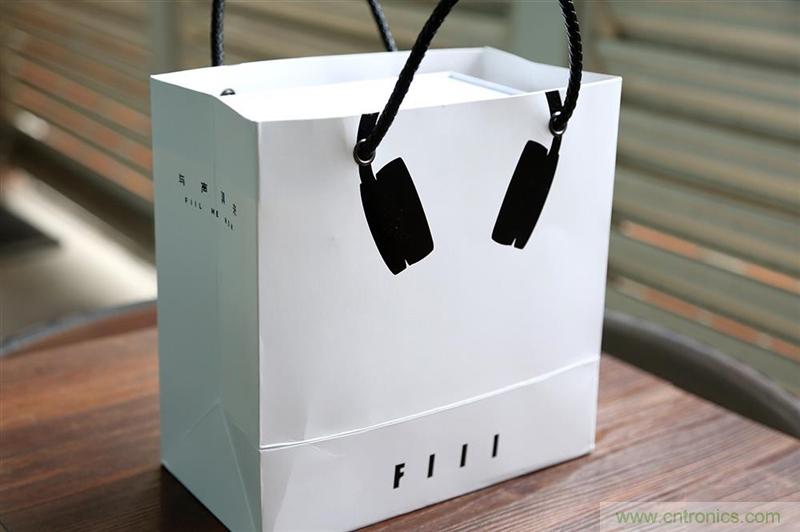 頭條哥的夢想之作!FIIL耳機能讓汪峰上頭條否?