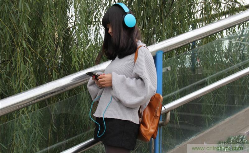 頭條哥的夢想之作!FIIL耳機能讓汪峰上頭條否?