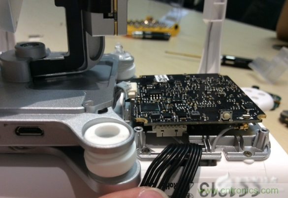 真飛機拆不著，那就來拆拆無人機&ldquo;鼻祖&rdquo;大疆吧！