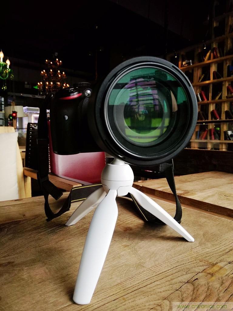 逼格滿滿的相機(jī)便攜三腳架，三足鼎立才安全