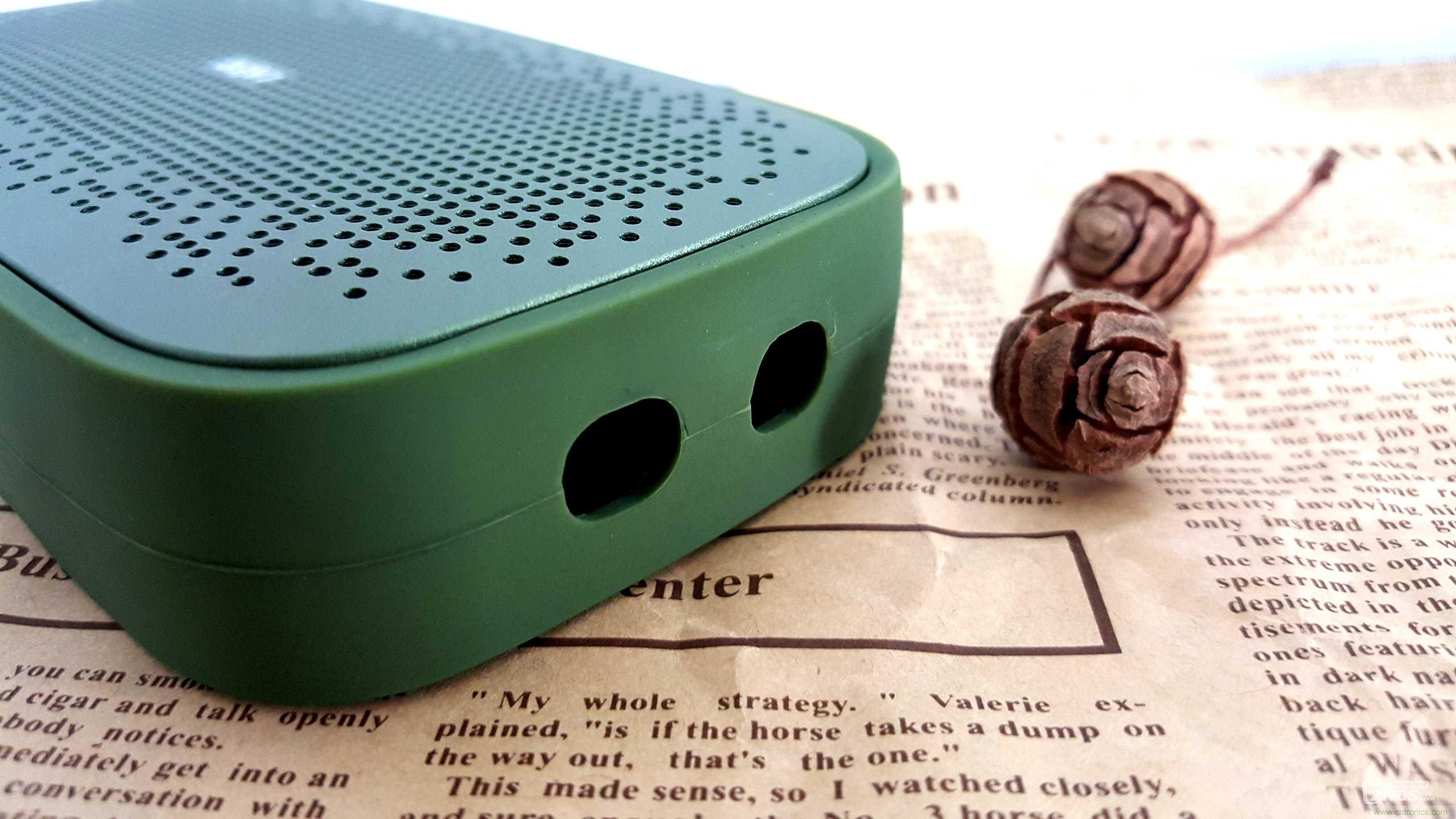 搞怪“美人魚”盡享靈克藍(lán)牙音箱的天籟之音!