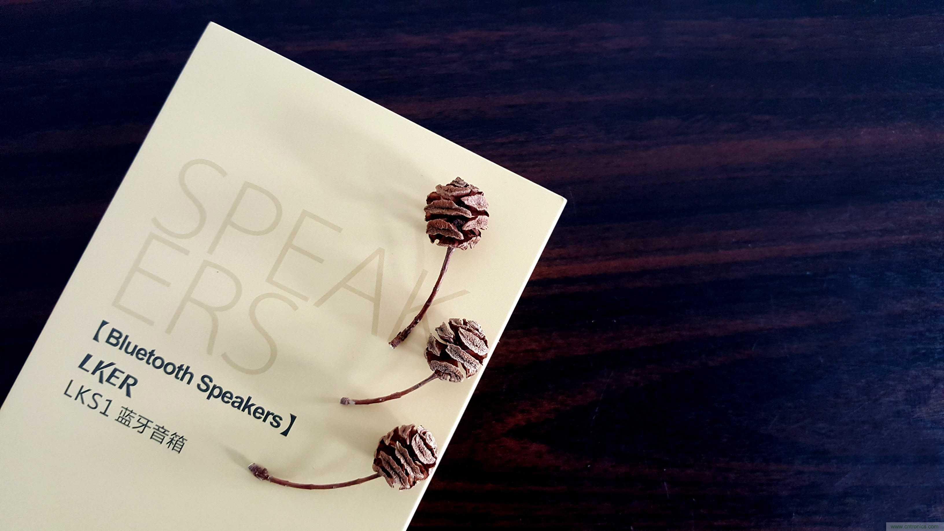 搞怪“美人魚”盡享靈克藍(lán)牙音箱的天籟之音!