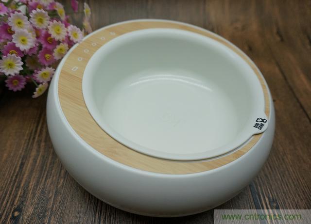 科學喂養從狗娃做起&mdash;&mdash;逗愛乖乖碗測試