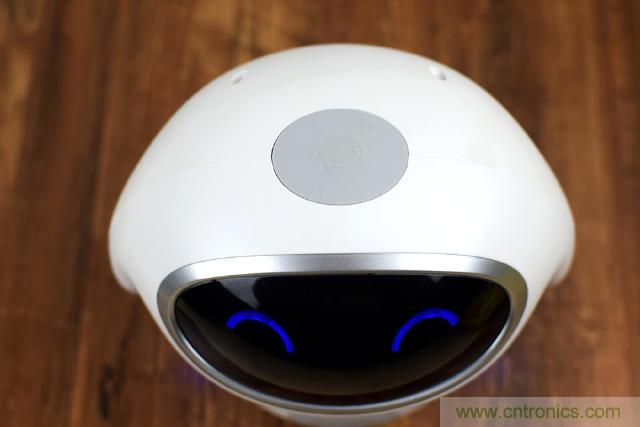 “爸爸再不陪我,我就長大了”——小騰機器人