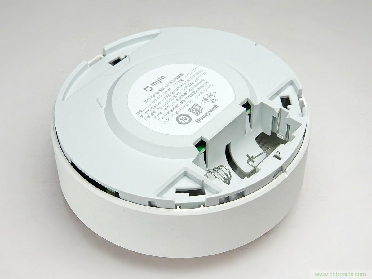 小米煙霧報警器拆解：一顆電池可用五年是如何做到的？