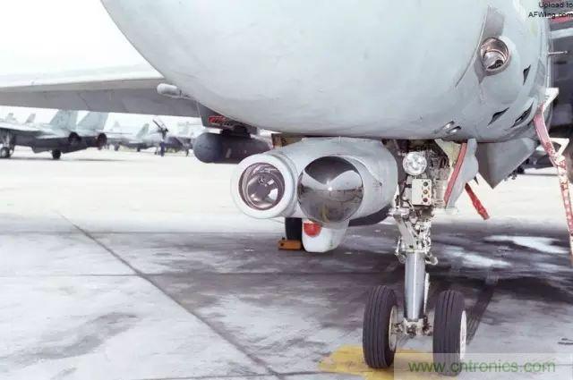 紅外傳感器工作原理、種類、特點(diǎn)以及應(yīng)用詳解