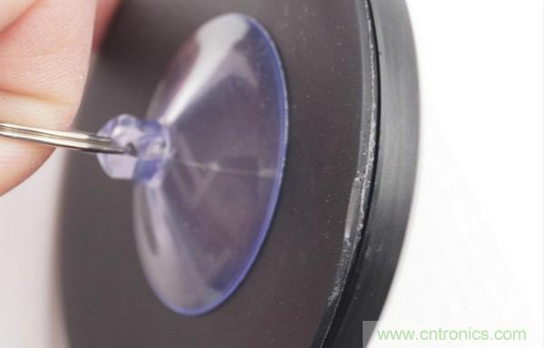 拆解華為保時捷設計快充無線充電器:憑啥能賣699?