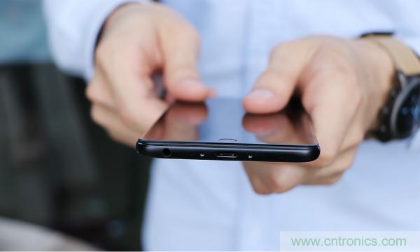 魅族M15拆解:做工精致,壓感Home鍵采用中國芯