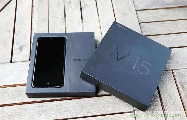 魅族M15拆解:做工精致,壓感Home鍵采用中國芯