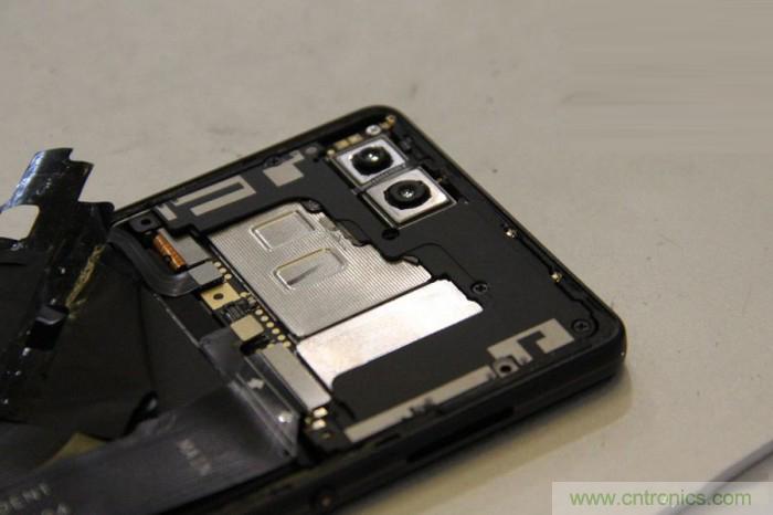 堅(jiān)果R1拆解:內(nèi)部設(shè)計(jì)究竟如何?