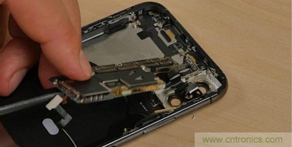 拆解iPhone XS:發現7納米工藝的奧秘