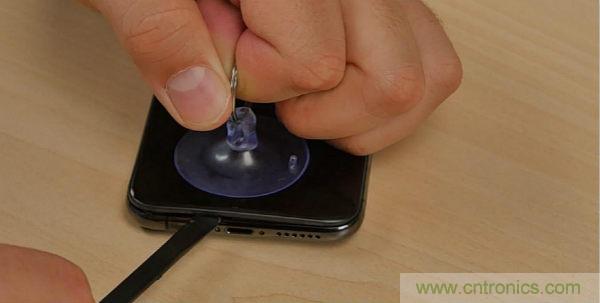 拆解iPhone XS:發現7納米工藝的奧秘