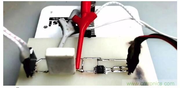 不錯的學(xué)習(xí)貼,低壓差降壓穩(wěn)壓電路設(shè)計(jì) 不錯的學(xué)習(xí)貼,低壓差降壓穩(wěn)壓電路設(shè)計(jì)