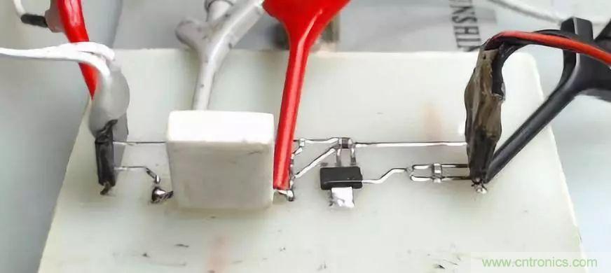 不錯的學(xué)習(xí)貼,低壓差降壓穩(wěn)壓電路設(shè)計(jì) 不錯的學(xué)習(xí)貼,低壓差降壓穩(wěn)壓電路設(shè)計(jì)