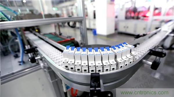 正泰昆侖 | 續(xù)寫榮耀，領(lǐng)馭未來