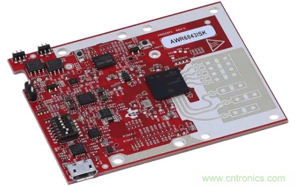封裝集成天線技術 - 簡化汽車座艙內雷達傳感器設計！