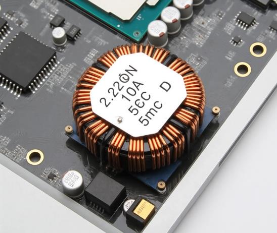 功率電感四重奏:從筆記本到光伏,解析能效升級的隱形推手 功率電感四重奏:從筆記本到光伏,解析能效升級的隱形推手