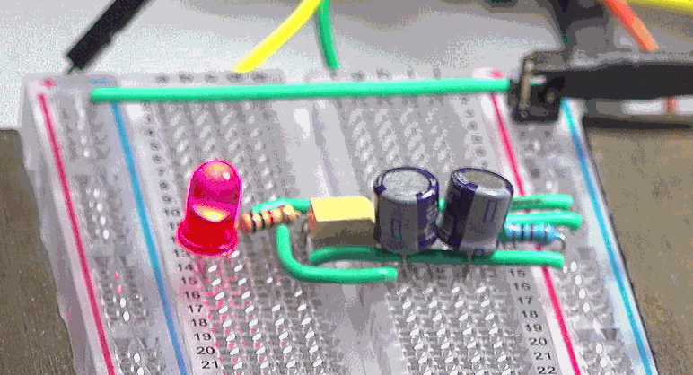 有趣的光耦振蕩器 有趣的光耦振蕩器